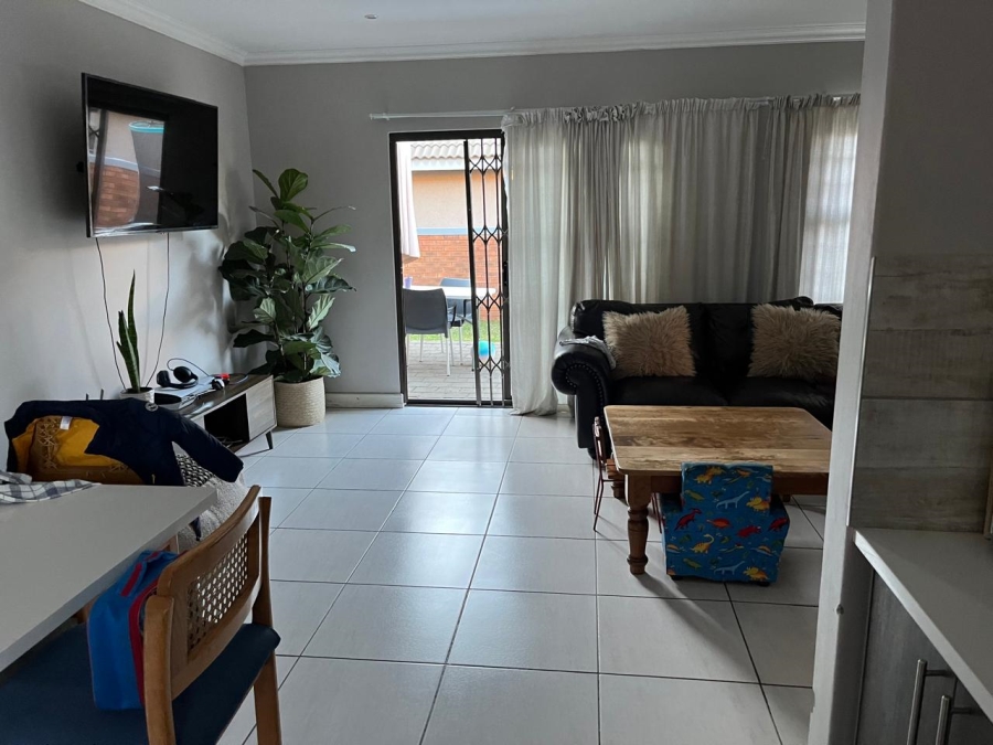 To Let 2 Bedroom Property for Rent in Heuwelsig Free State